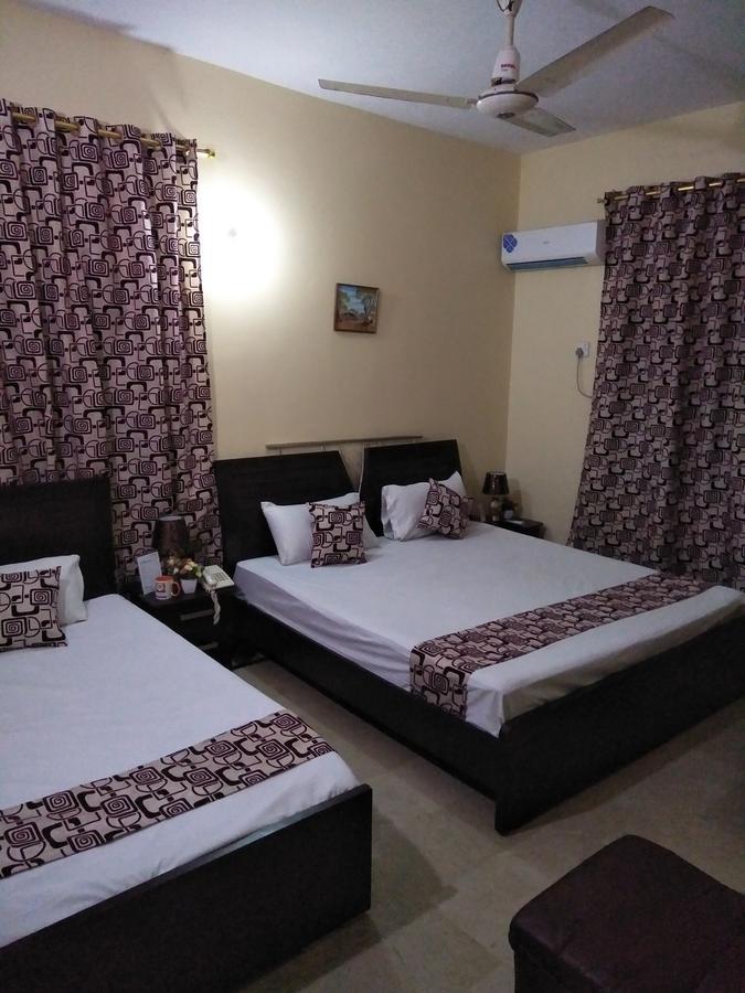 Karachi Motel 1 Luaran gambar